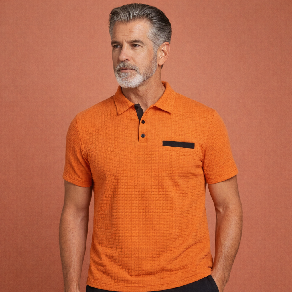 Heren polo in oranje met klassieke kraag, stijlvol en comfortabel voor casual en verzorgde outfits.