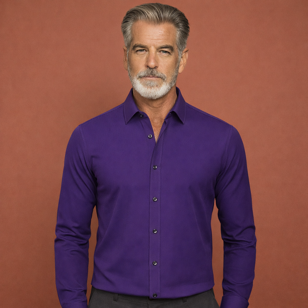 Heren overhemd in paars met minimalistisch design, zacht en comfortabel voor zakelijke en stijlvolle outfits..