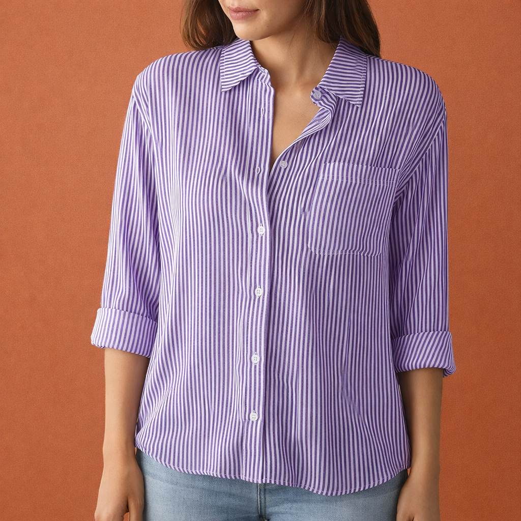 Dames blouse in paars met minimalistisch design, zacht en comfortabel voor casual en stijlvolle outfits.