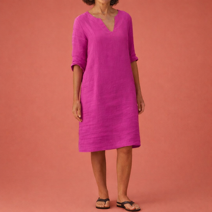Dames midi zomerjurk in paars met minimalistisch design, zacht en comfortabel voor casual en stijlvolle outfits.