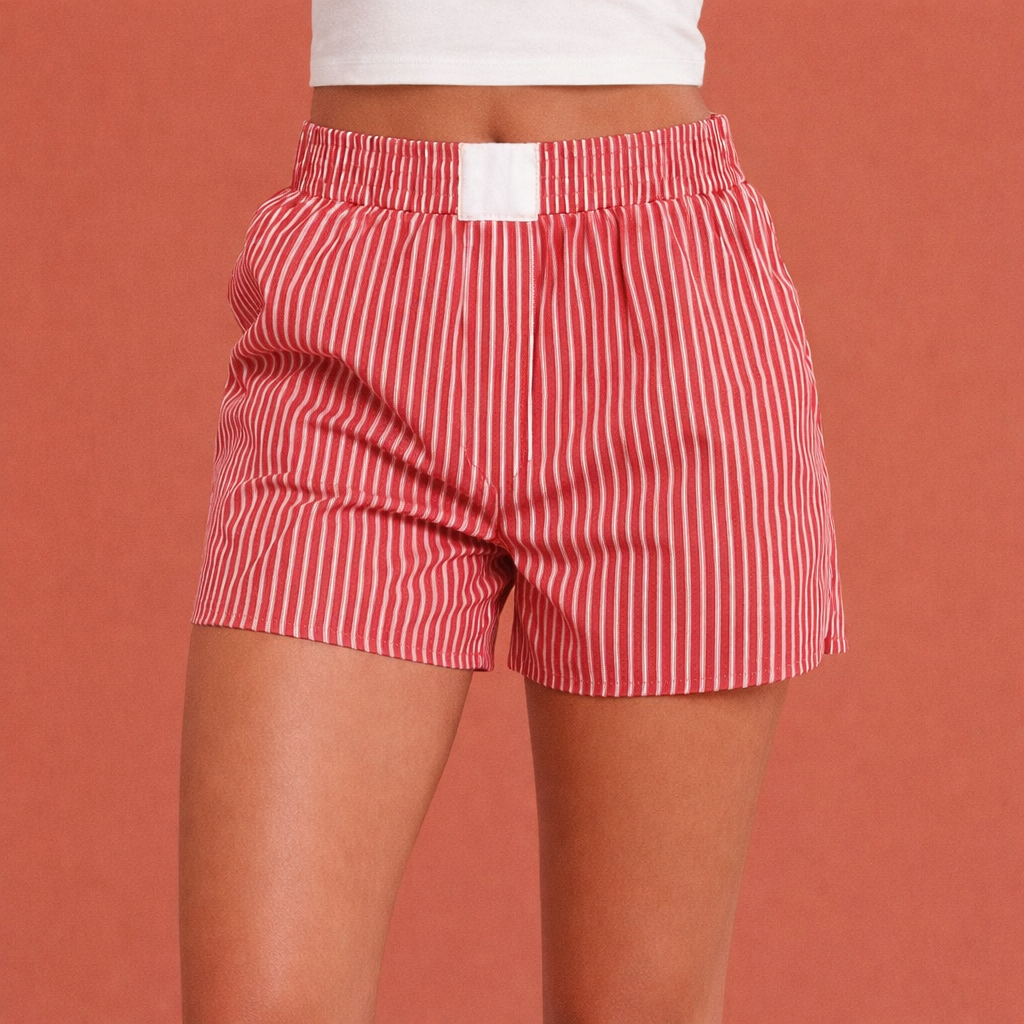 Dames shorts in rood met minimalistisch design, zacht en comfortabel voor casual en stijlvolle outfits.