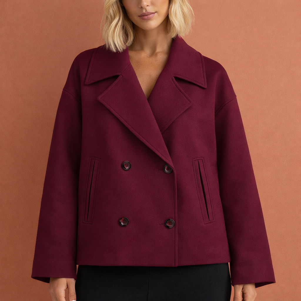 Rode elegante korte damesjas met reverskraag en comfortabele pasvorm, geschikt voor dagelijks en formeel gebruik.