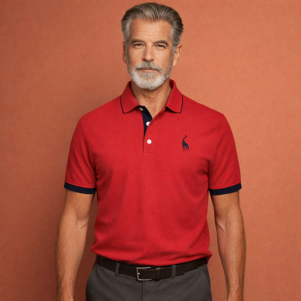 Heren polo in rood met minimalistisch design, zacht en comfortabel voor casual en stijlvolle outfits.