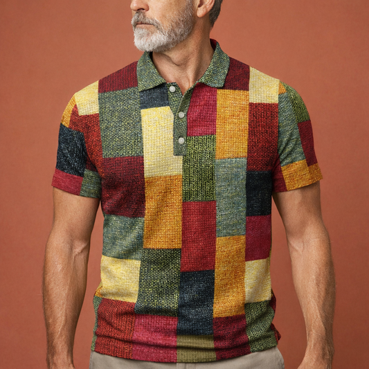 Heren polo in rood met rasterpatroon, stijlvol en comfortabel voor casual en zomerse outfits.
