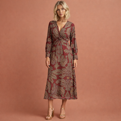 Rode midi-jurk voor dames met twist-detail en bloemmotief, ideaal voor feestelijke en stijlvolle gelegenheden.