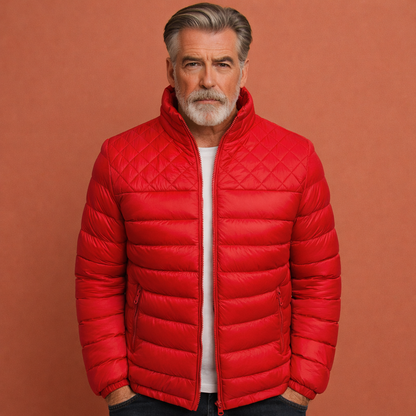 Rode winter bomberjas voor heren met comfortabele pasvorm, ideaal voor dagelijks gebruik tijdens koude dagen.