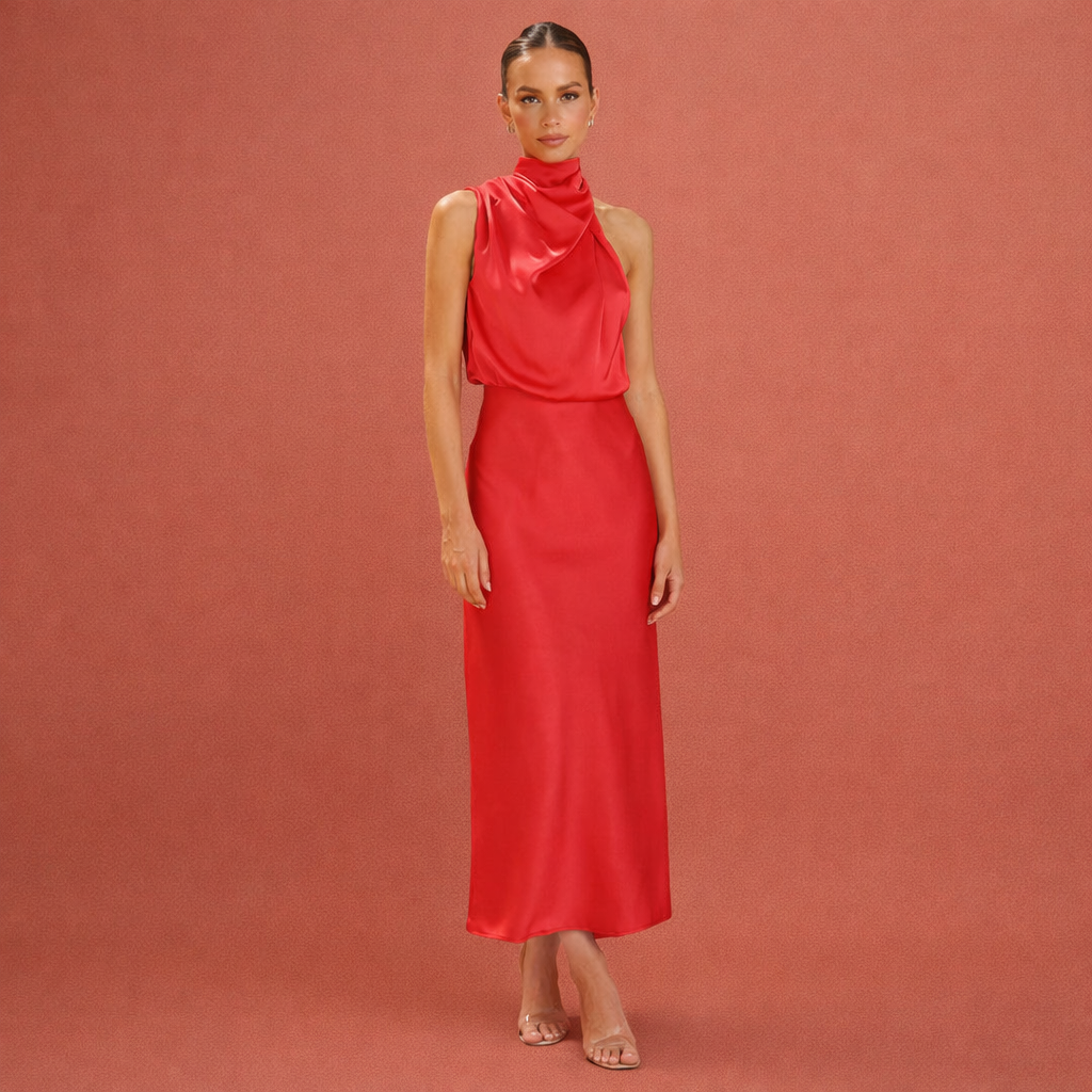 Dames maxi jurk in rood met minimalistisch design, zacht en comfortabel voor casual en stijlvolle outfits.