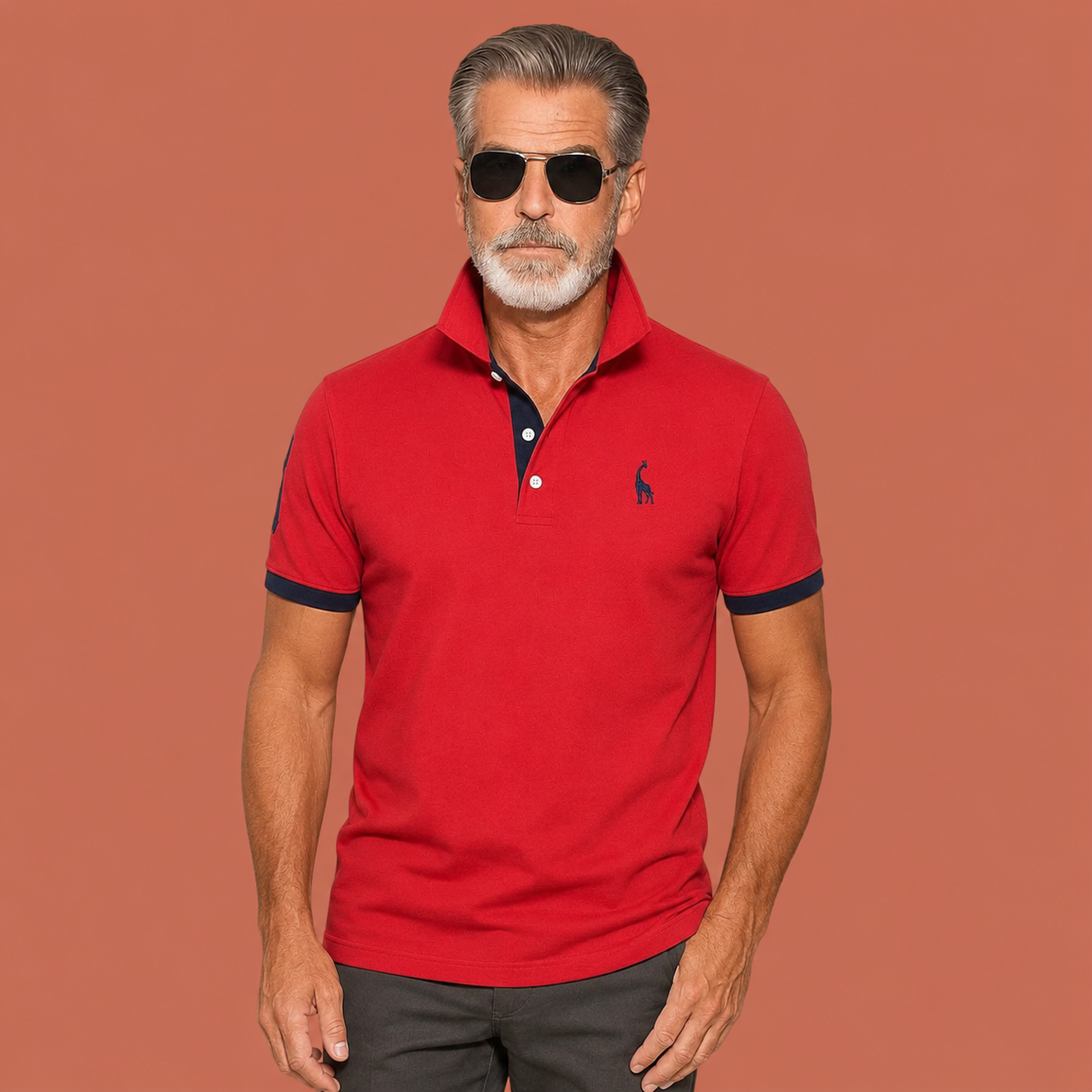 Heren polo shirt in rood met minimalistisch design, zacht en comfortabel voor casual en stijlvolle outfits.