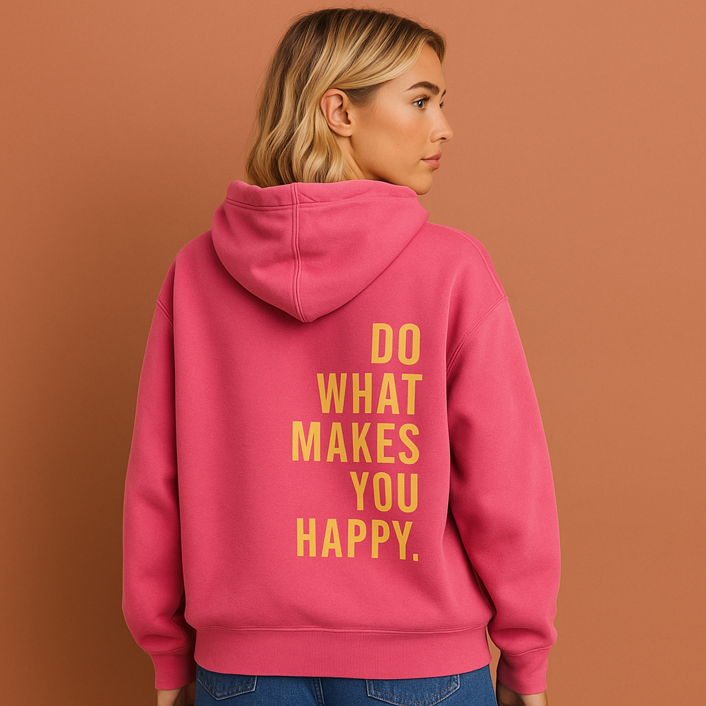 Roze dames hoodie met de tekst “Do What Makes You Happy”, ideaal voor casual outfits en relaxmomenten.