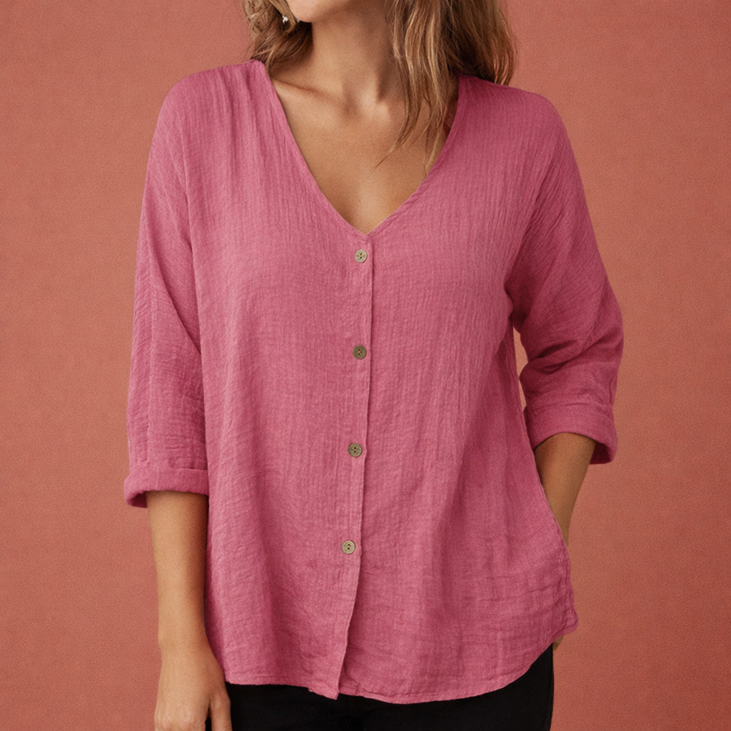 Dames T-shirt in roze met minimalistisch design, zacht en comfortabel voor casual en stijlvolle outfits.