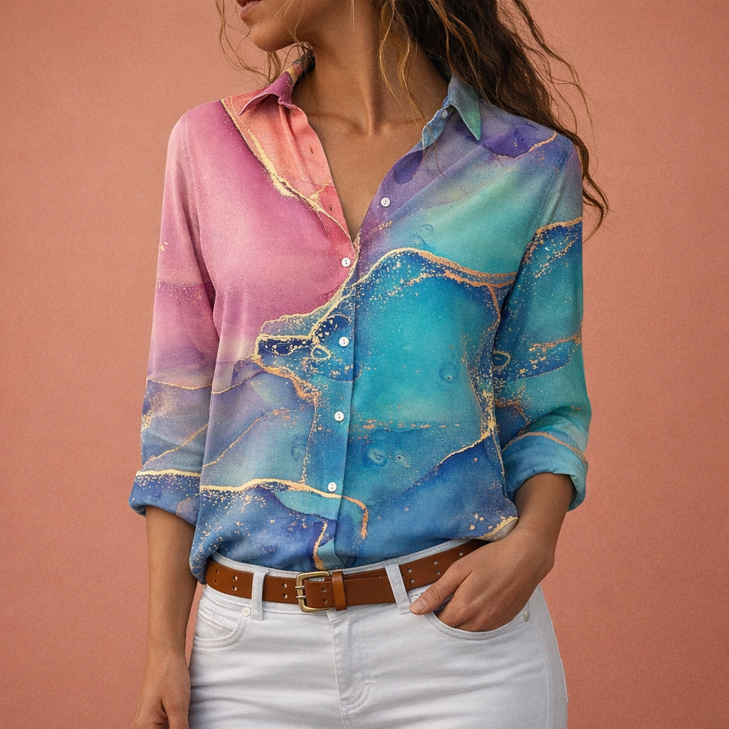 Dames blouse in roze met minimalistisch design, zacht en comfortabel voor casual en stijlvolle outfits.