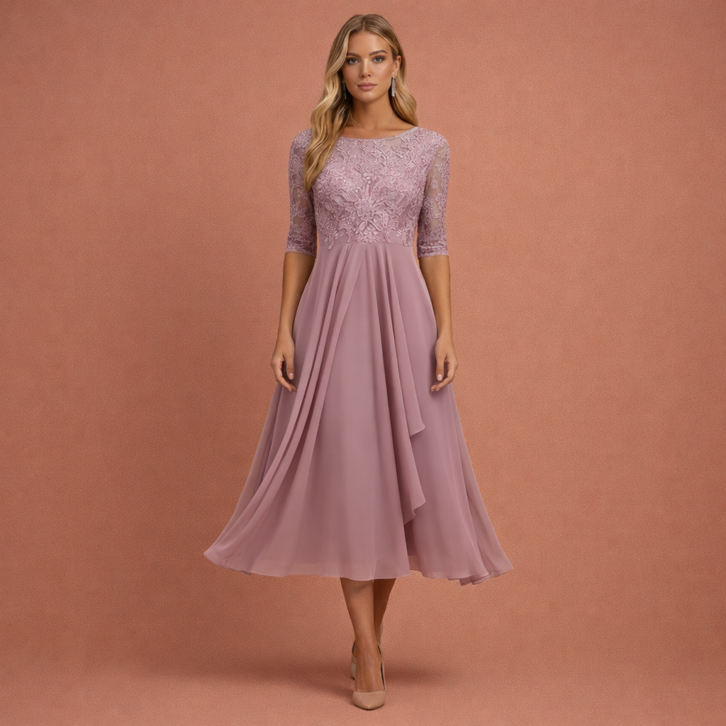 Dames avondjurk in roze met minimalistisch design, zacht en comfortabel voor casual en stijlvolle outfits.