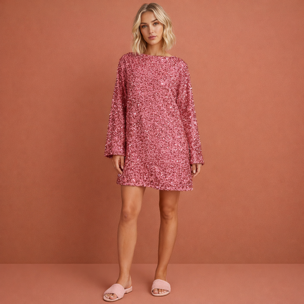 Feestelijke minijurk voor dames met glanzende uitstraling, perfect voor feestjes, clubavonden en speciale gelegenheden.