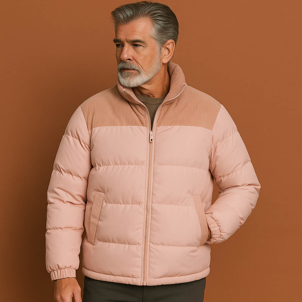 Roze heren pufferjas met moderne pasvorm en warme gewatteerde afwerking, ideaal voor koude dagen.