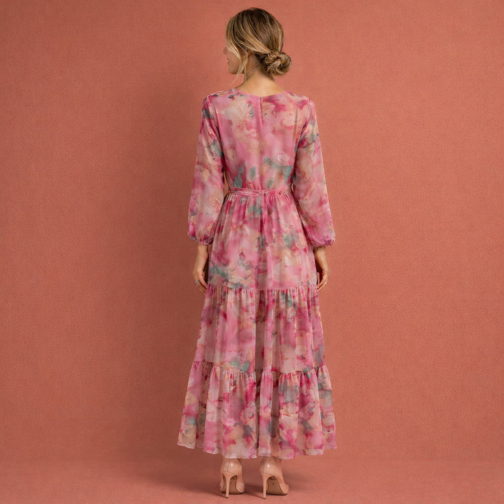 Roze damesjurk met V-hals en ceintuur, ideaal voor dagelijks gebruik en feestelijke gelegenheden.