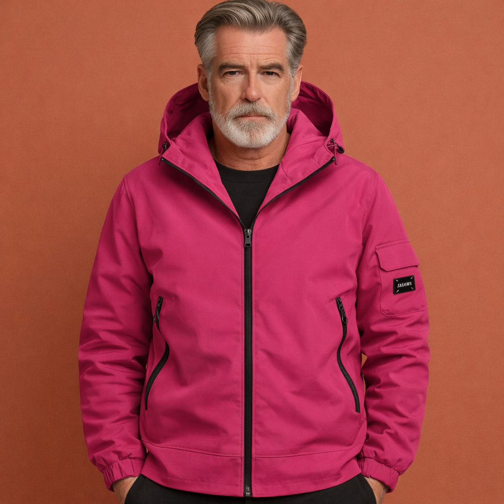 Roze ski jas voor heren met capuchon en comfortabele pasvorm, ideaal voor wintersport en koude dagen.1
