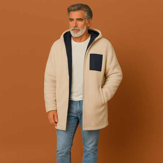 Warme heren jas met modern wit blauwe kleurcombinatie, ideaal voor koude dagen en dagelijks gebruik.
