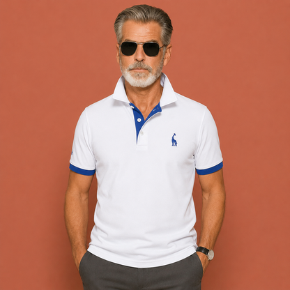 Heren polo shirt in wit met minimalistisch design, zacht en comfortabel voor casual en stijlvolle outfits.