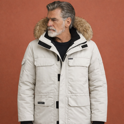Witte heren parka met capuchon en ritssluiting, geschikt voor dagelijks gebruik tijdens koude dagen.