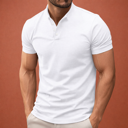 Herenpolo in wit met stijlvol design, comfortabel en veelzijdig voor casual en verzorgde outfits.