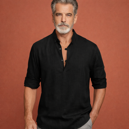 Heren overhemd in zwart met minimalistisch design, zacht en comfortabel voor casual en stijlvolle outfits.