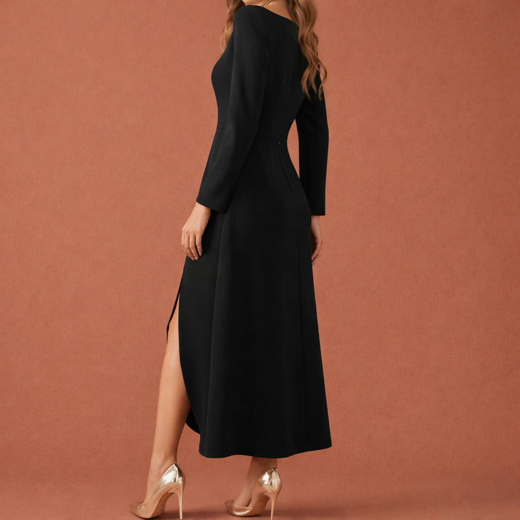 Dames maxi jurk in zwarte met minimalistisch design, zacht en comfortabel voor casual en stijlvolle outfits.