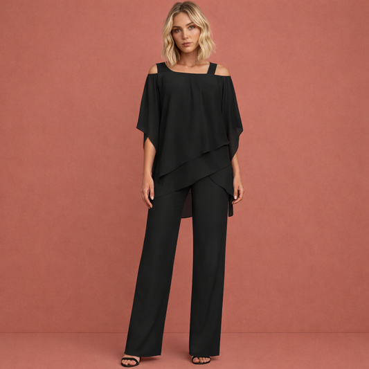 Zwarte elegante comfortabele tweedelige set voor dames met een prettige pasvorm, ideaal voor chique gelegenheden.