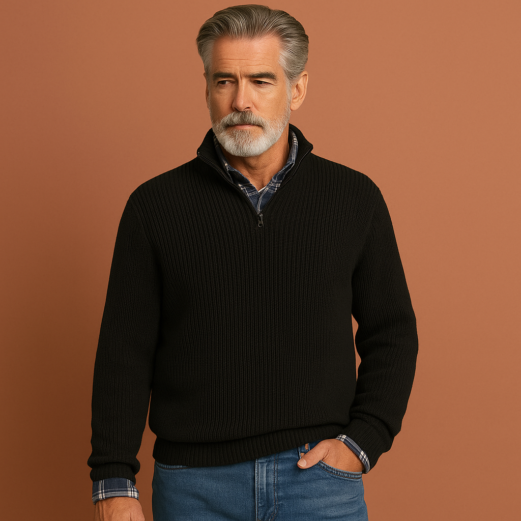 Heren gebreide trui in zwart met minimalistisch design, zacht en comfortabel voor casual en stijlvolle outfits.