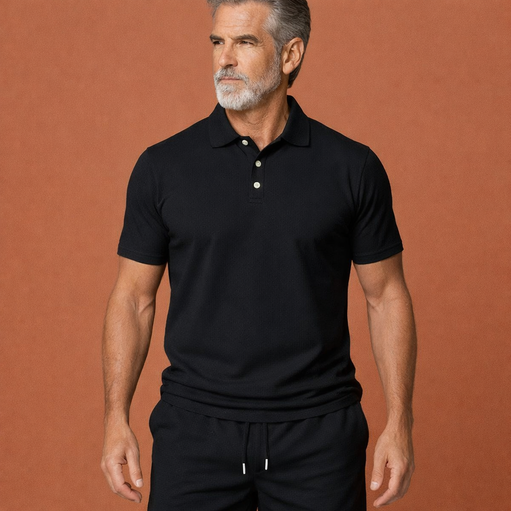 Heren tweedelige set in zwart met minimalistisch design, zacht en comfortabel voor casual en stijlvolle outfits.