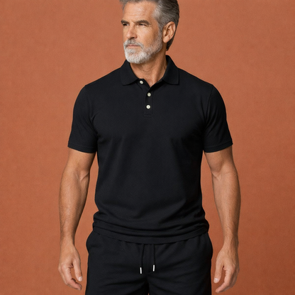 Heren tweedelige set in zwart met minimalistisch design, zacht en comfortabel voor casual en stijlvolle outfits.