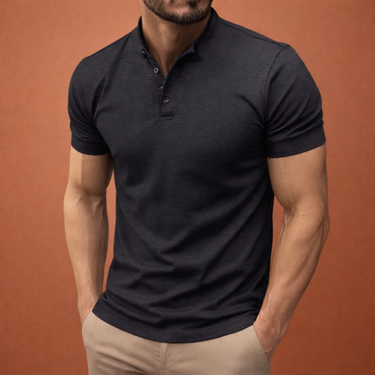 Herenpolo in zwart met stijlvol design, comfortabel en veelzijdig voor casual en verzorgde outfits.