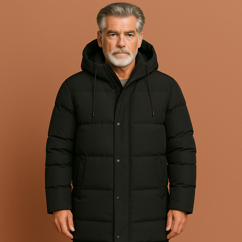 Zwarte lange heren winterjas met capuchon, winddicht en warm voor koude dagen en outdoor activiteiten.