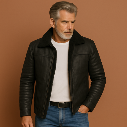 Zwarte heren winterjas met moderne pasvorm en warme voering, ideaal voor koude dagen en stijlvolle outfits.