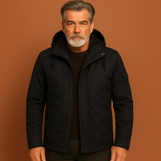 Zwarte winterjas voor heren met capuchon en bontvoering, perfect voor koude dagen en buitenactiviteiten